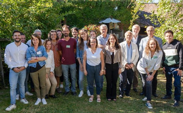 Photo du groupe de candidats et de l'Agence Ariège Attractivité lors des Estives de l'entrepreneur 2023