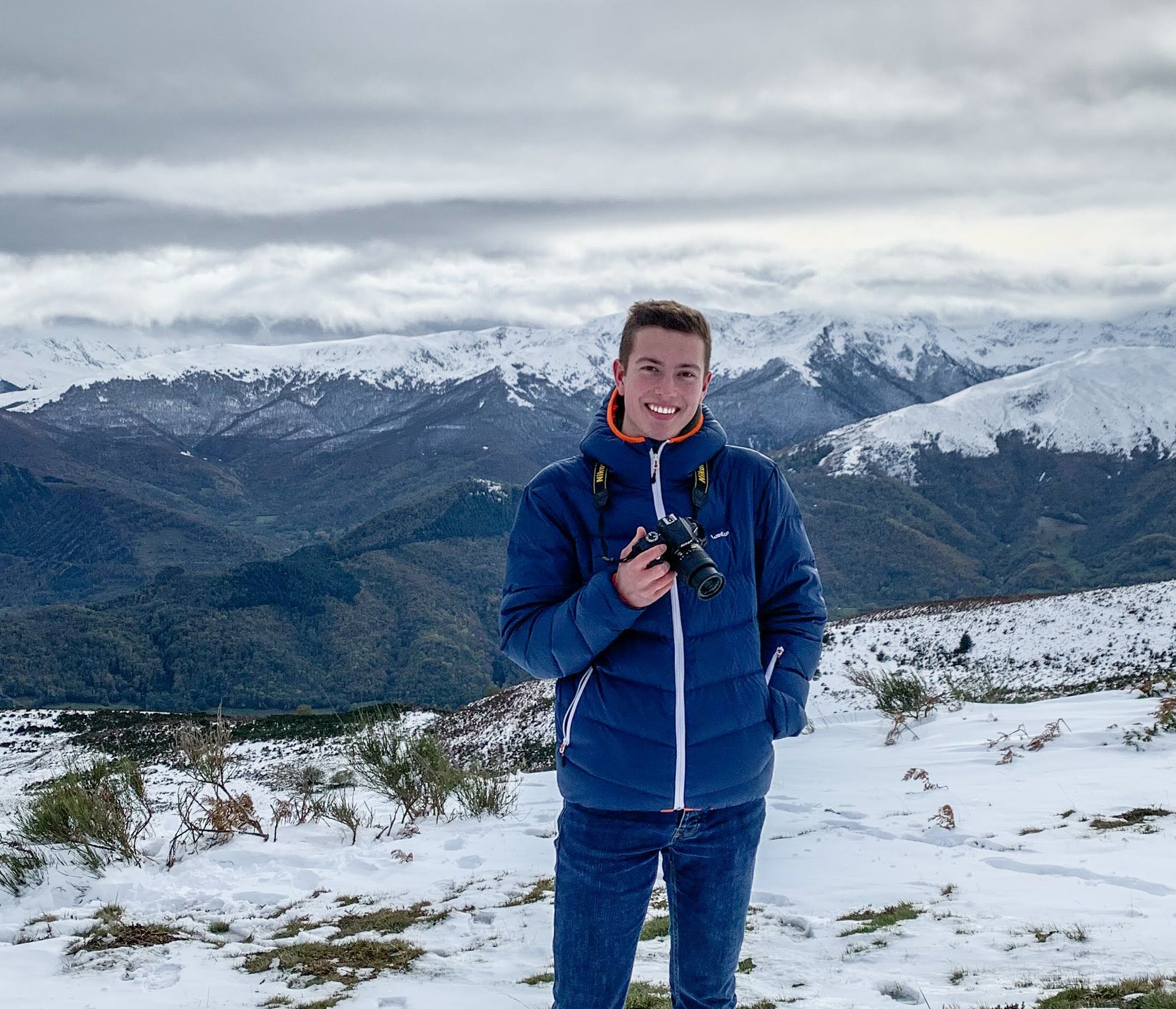 Photo de Guillaume Payen sur une montagne enneigée